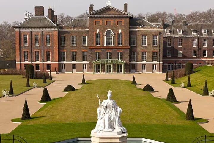 Hyde Park and Kensington Gardens Walking Tour