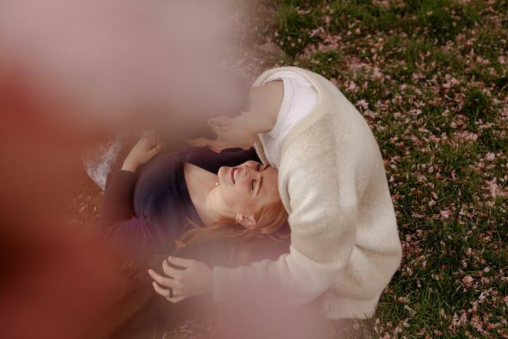 Pre wedding photo shoot in Meadows, Edinburgh