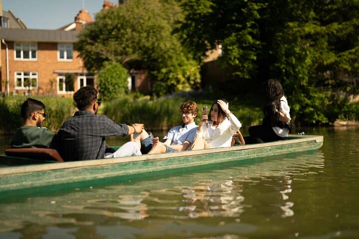 Private | Oxford University Colleges Guided Punting Tour