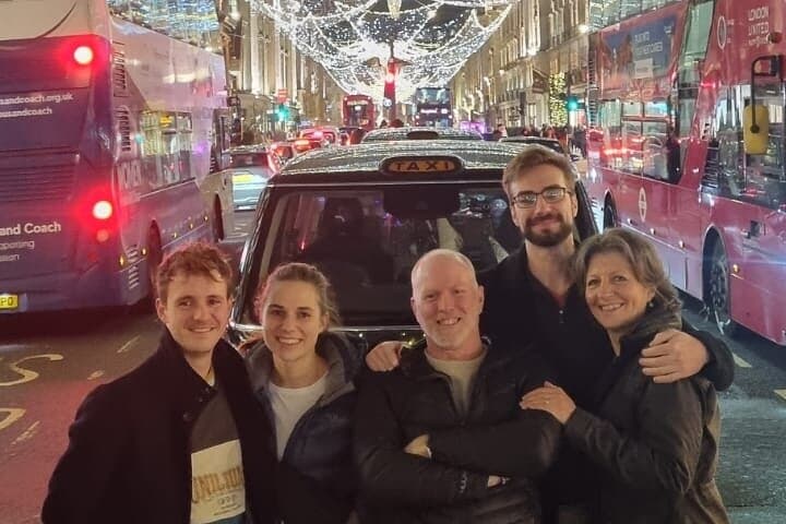 Christmas Lights Private London Taxi Tour