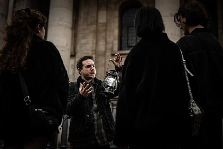 Interactive Jack the Ripper Night Walk: London's Murder Mystery