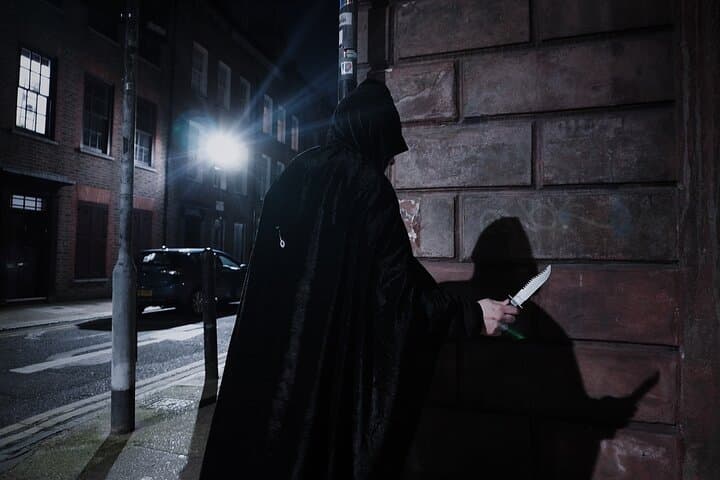 Jack the Ripper: Night Murder Mystery Walking Tour in London