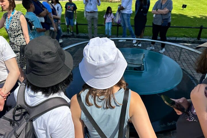 Tower of London and Tower Bridge Guided Family Tour for Kids