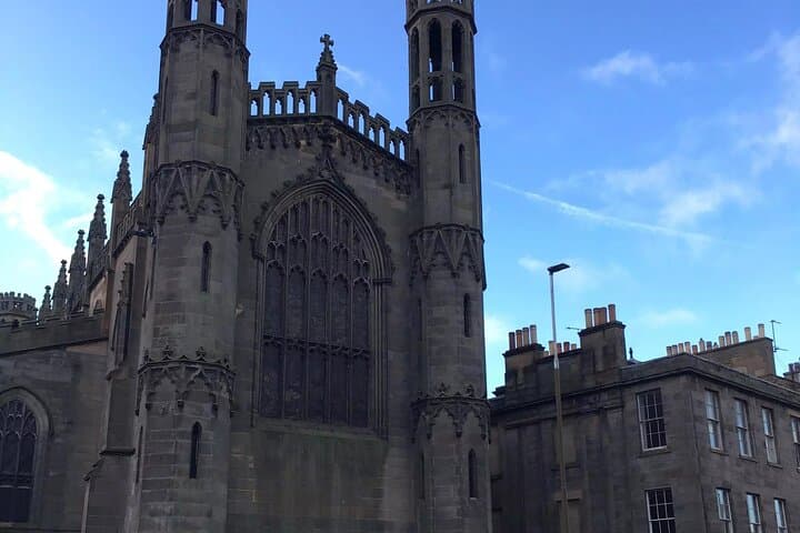 Queer History and Iconic Places: An Edinburgh Audio Tour