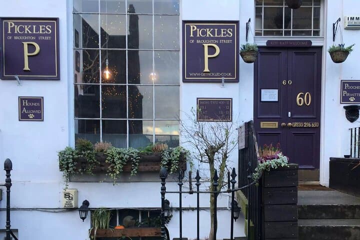 Queer History and Iconic Places: An Edinburgh Audio Tour