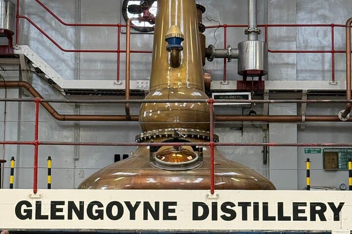Glasgow: Whisky Distillery Shared Tour & Tasting
