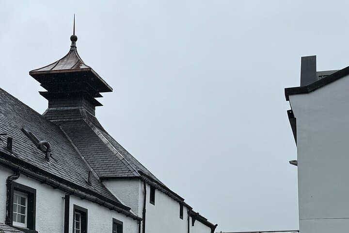 Glasgow: Whisky Distillery Shared Tour & Tasting