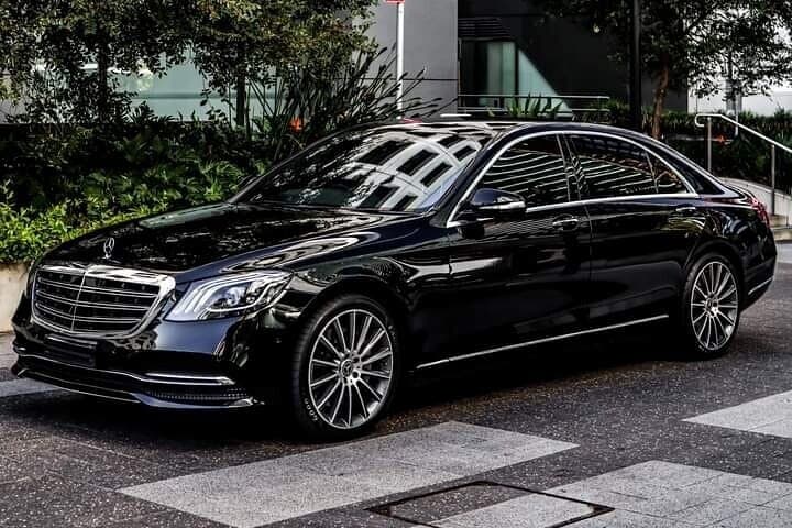 Oxford to Manchester Airport Private Transfer