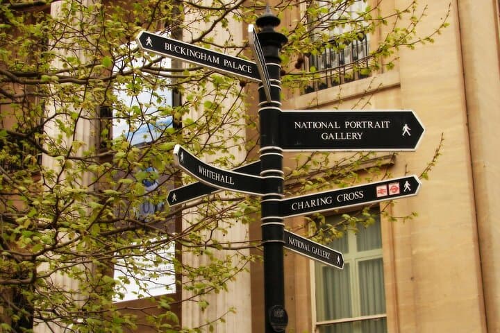 The Royal Romantic Walking Tour of London
