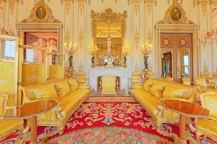 Buckingham Palace Royal London Walking Tour & Palace Entry