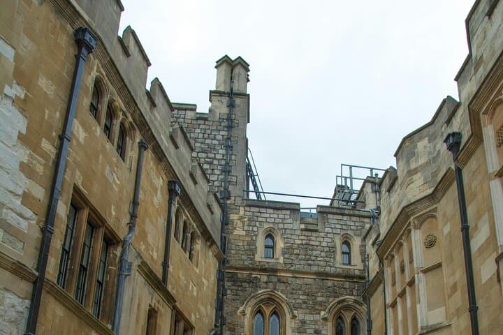 Windsor, Eton, and Stonehenge Day Tour