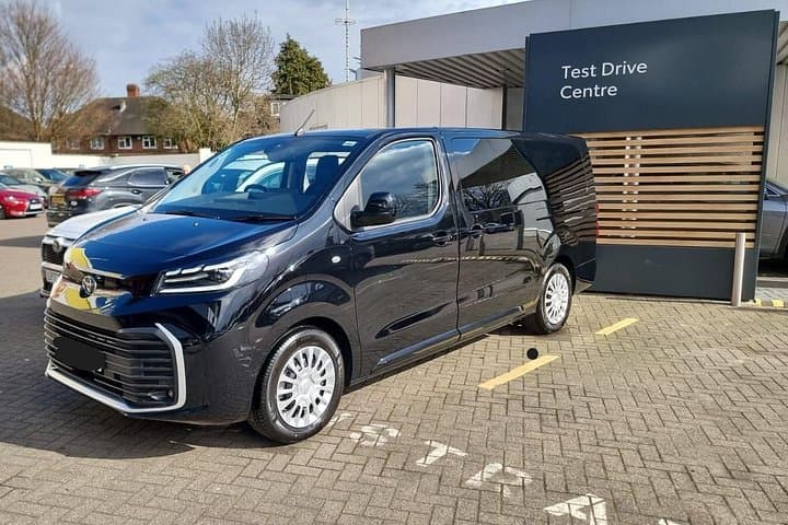 Transfer from London to Gatwick Airport