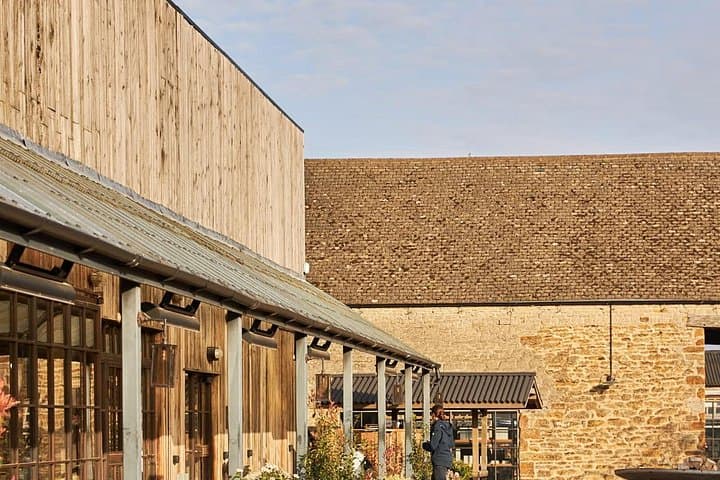 Estelle Manor (Oxfordshire) To Central London Private Transfer