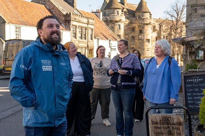 From Glasgow: Stirling Castle, Outlander and Loch Lomond