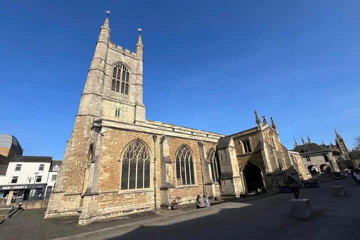 Peterborough Cathedral and Old City Private Walking Tour