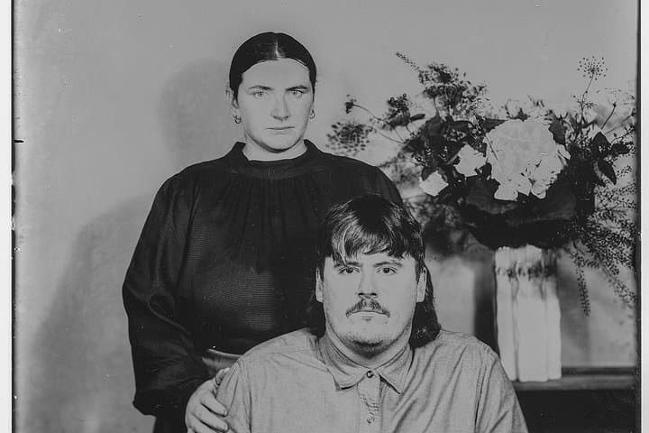 Slow portraits on tin - A victorian photography session