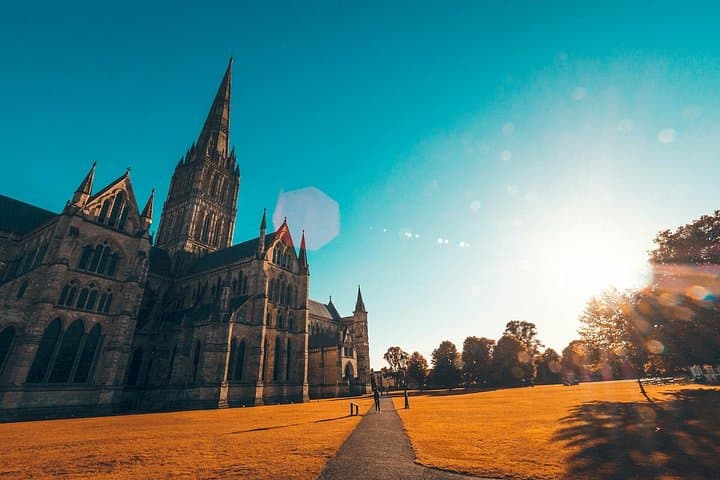 Stonehenge and Salisbury Cathedral Day Trip from London