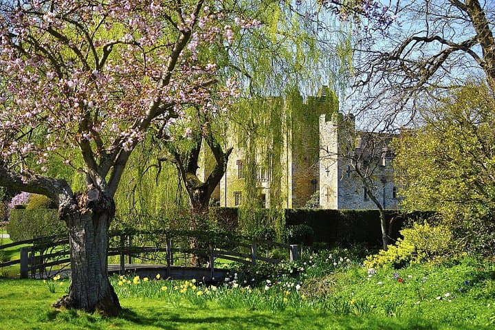 Hever Castle and Chartwell in the Magnificent Kent Countryside