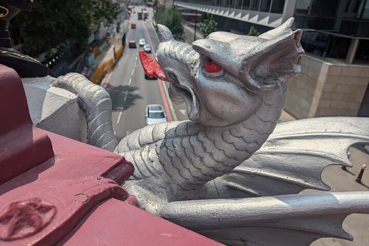London Dragon Hunt - Self-Guided Treasure Hunt Adventure
