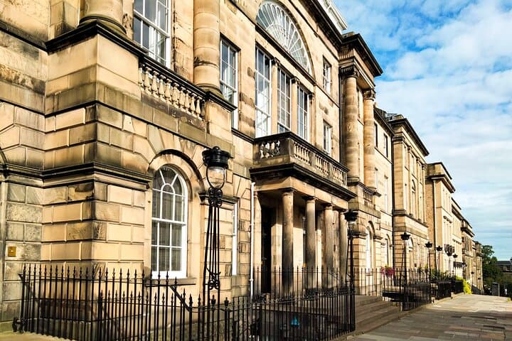 Edinburgh: A Tale of two towns city game