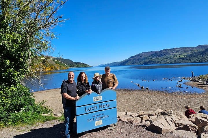 Edinburgh: 2-Day Private Loch Ness Tour in Luxury Mercedes MPV