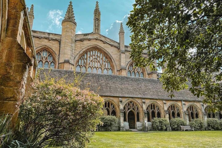 Oxford University Tour (10 attractions)