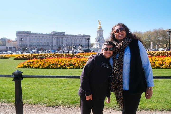 Private London eBike Tour with Artefacts - 3hr Premium Experience