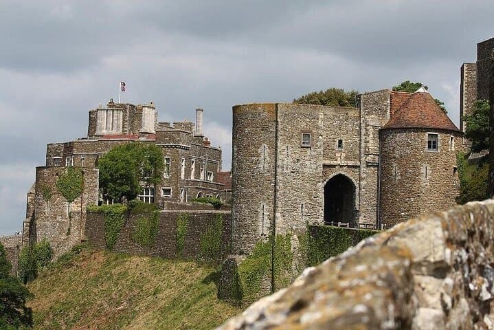 White Cliffs of Dover and Canterbury Cathedral Day Trip