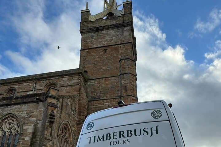Edinburgh: Private Outlander, Palaces & Jacobite Experience