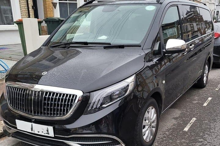 Gatwick Airport Private Transfer to from London