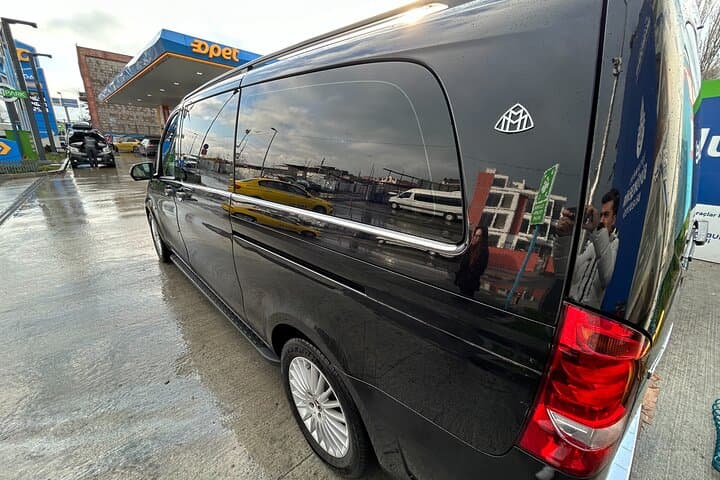 Hourly Private Chauffeur Luxury Service in London