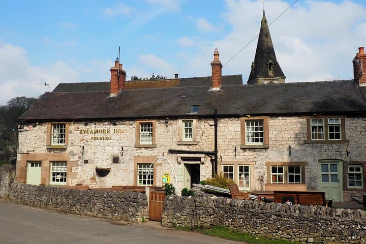 Charming Refreshment Stops