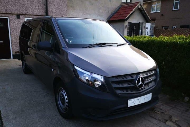 Private Luxury Transfer Between London and Southampton