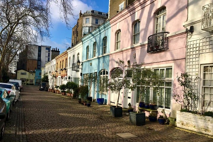 Self-Guided Audio Tour of Knightsbridge and South Kensington