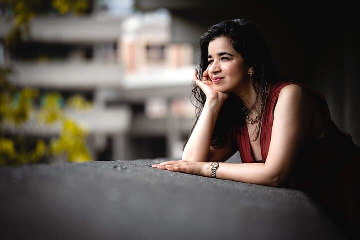1 Hour Private London Photoshoot with Award-Winning Photographer
