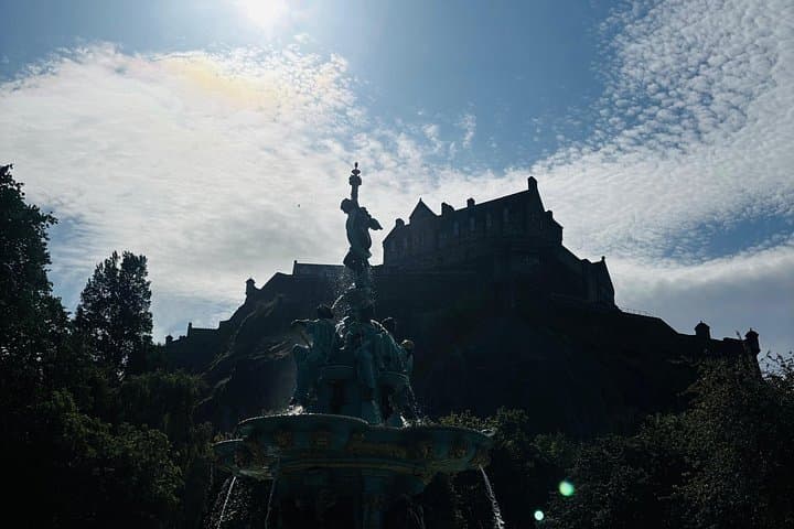 Morning Edinburgh Tour Hidden Gems tour: A four-Hour Scenic Drive