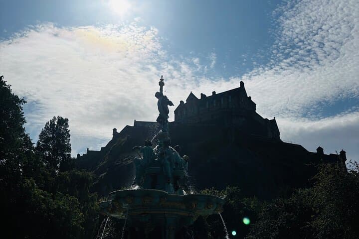 Licensed Historic Edinburgh Old Town Private Walking Tour