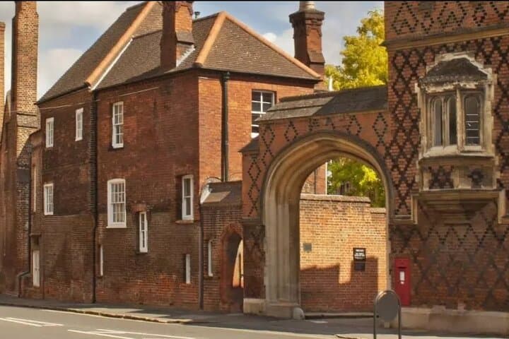 History’s Roll Call: A Self-Guided Tour of Eton and its College