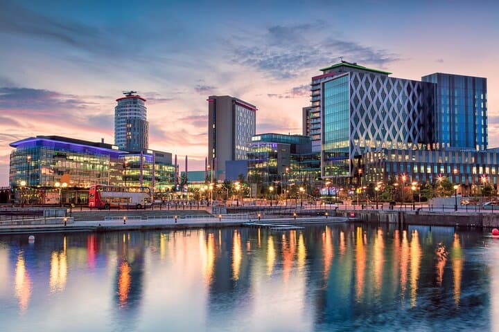 Manchester Airport Taxi Transfers Service