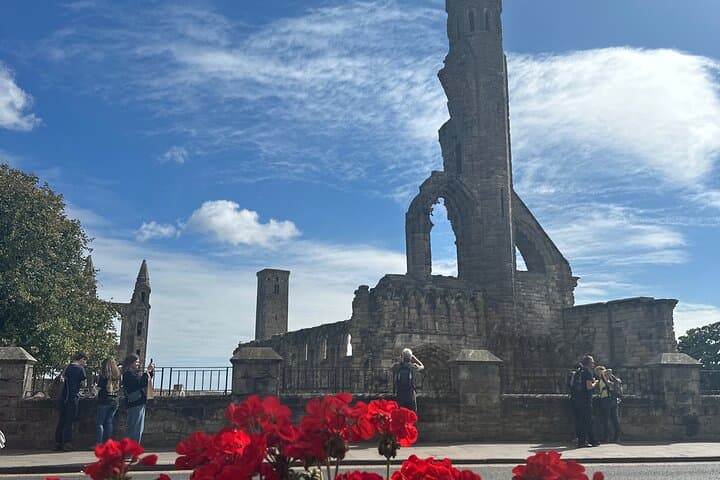 St Andrews and Edinburgh Private Day Guided Tour Personalized