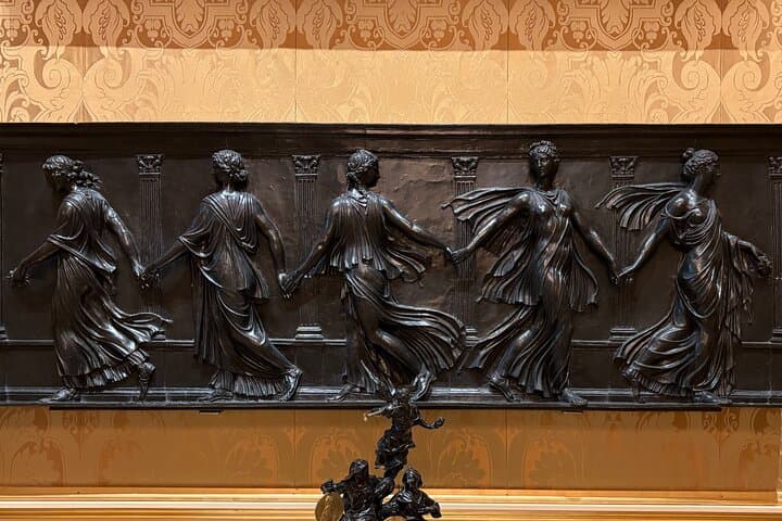 The Wallace Collection London Private Guided Tour - 3 hour