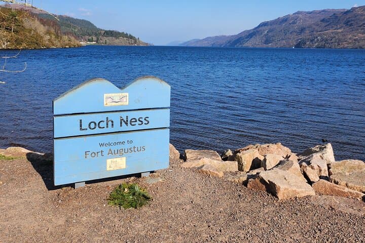 Luxury Private Tours to Castles Lochs and Highland Coos View