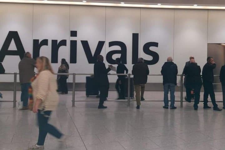 Private Taxi Transfer from & to Heathrow to London