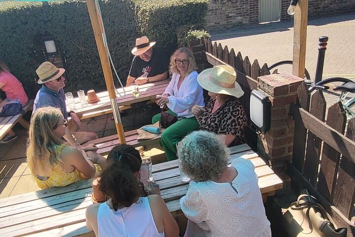 Tales & Ales | Windsor & Eton Historical Pub Guided Walking Tour