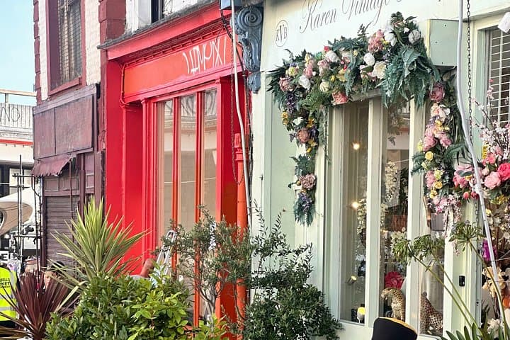 Save Upto 50%. Secret Local. Christmas Special Notting Hill Tour
