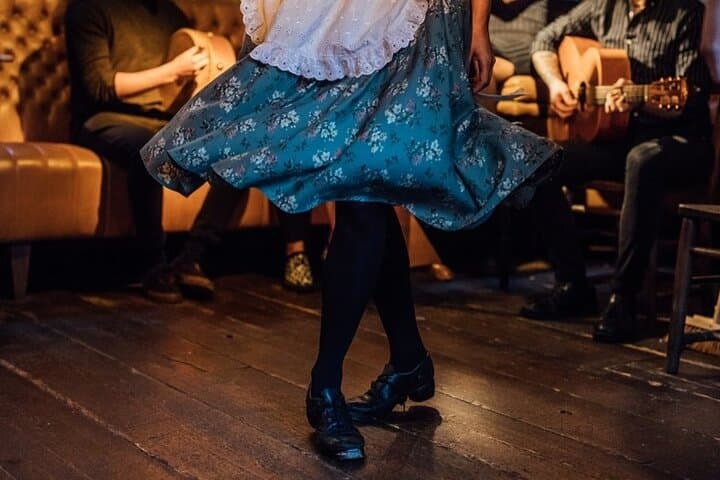 Rhythms and Tales of Belfast Irish Dance Show and Dinner