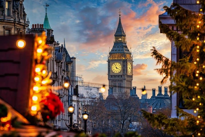 An Epic Bar Crawl in London United Kingdom
