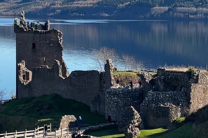 loch ness, Culloden, Clava and Urquhart Castle from Inverness