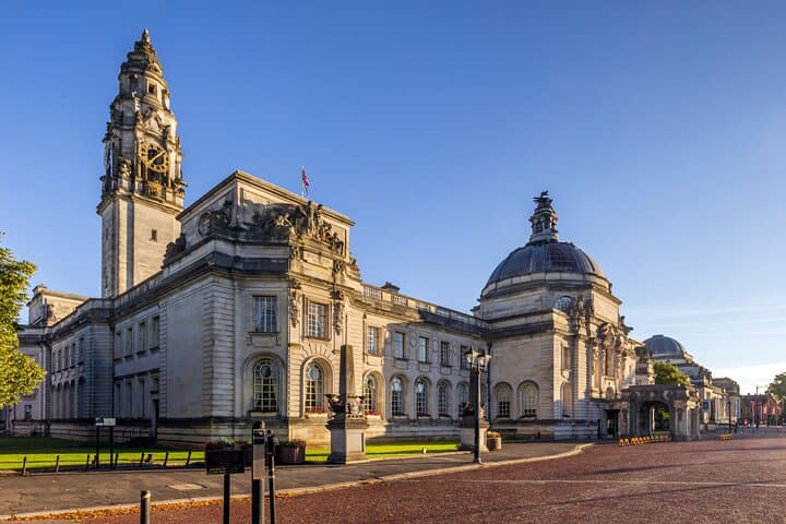 Cardiff: City Highlights Guided Walking Tour