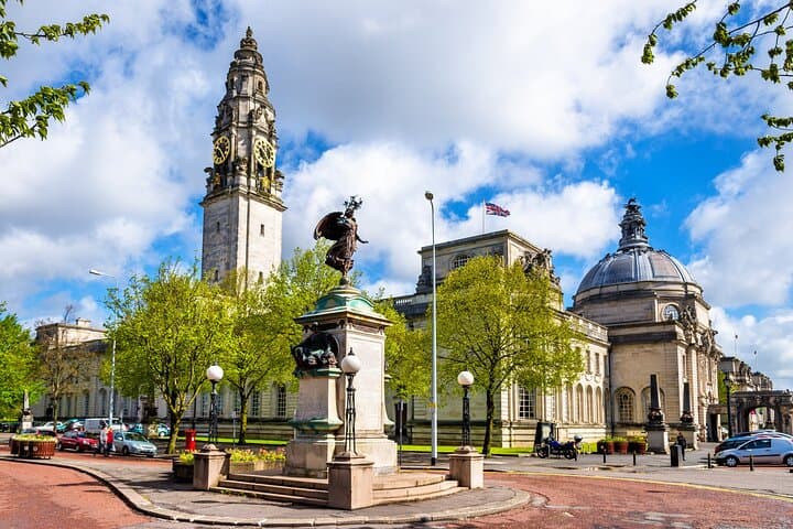 Cardiff: City Highlights Guided Walking Tour
